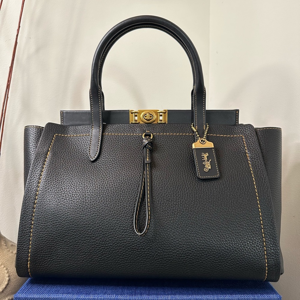 Coach Troupe Carryall